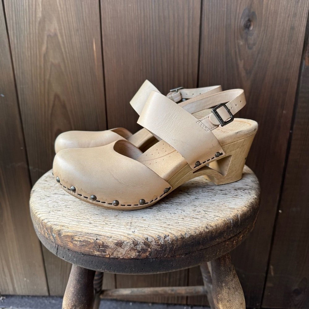 DANSKO THEA LEATHER WOODEN CLOGS